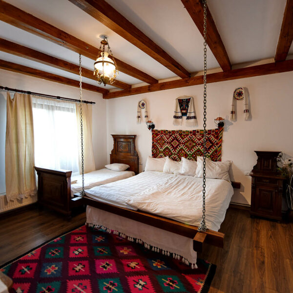 casa-traditiilor-ieud-12-600x600