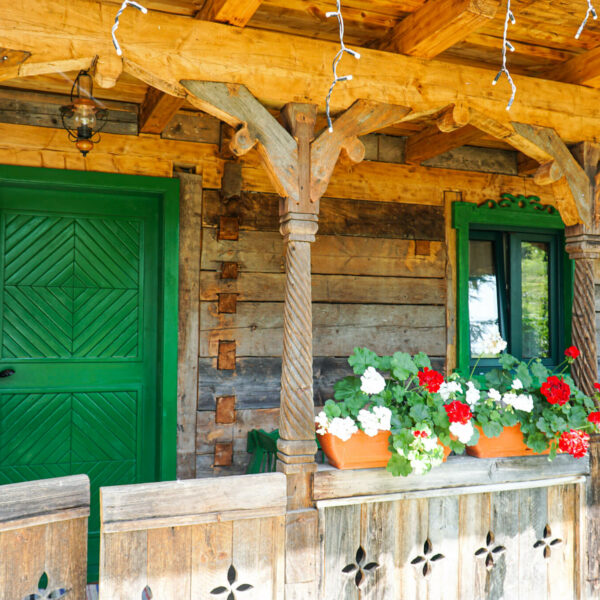 cum-a-fost-la-casa-traditiilor-din-ieud-maramures-12-600x600