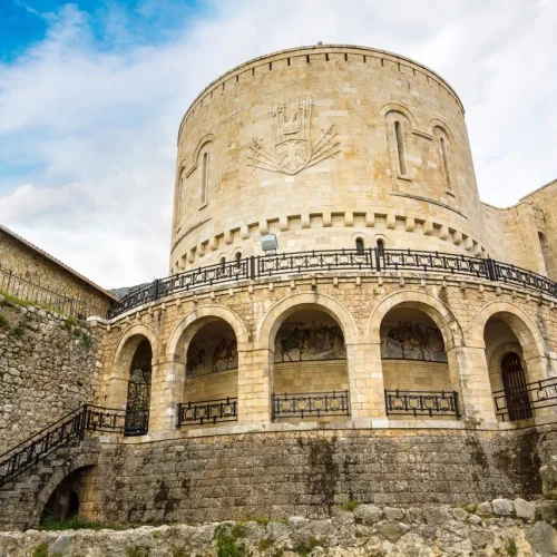 Kruje-Albania_Depositphotos_132590486_l-2015