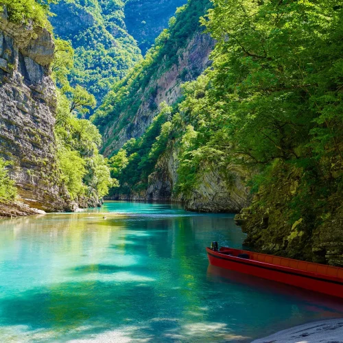 Shala-river-canyon-1-Photo-loewenzahn-Depositphotos_1-min