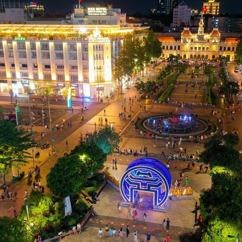 Nguyen-Hue-Walking-Street-3 Nguyen-Hue-Walking-Street-3