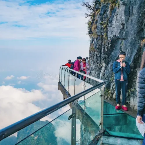 zhangjiajie-china-october-unacquainted-tourists-glass-cliff-walk-tianmen-mountain-city-travel-destination-hunan-169410339
