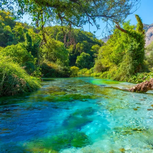 Blue-eye-spring-near-Sarande-Albania