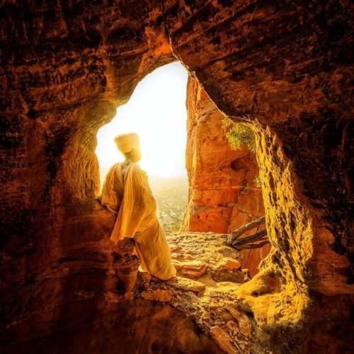 420106062_6979287368850801_5951156788416362923_n-683x1024